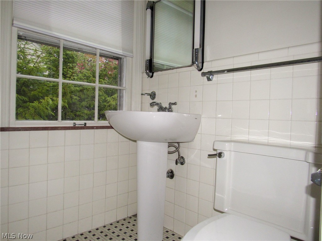 2683 Rocklyn Road Shaker Heights, OH 44122 - Photo 22 of 32 Gallery Image 22
