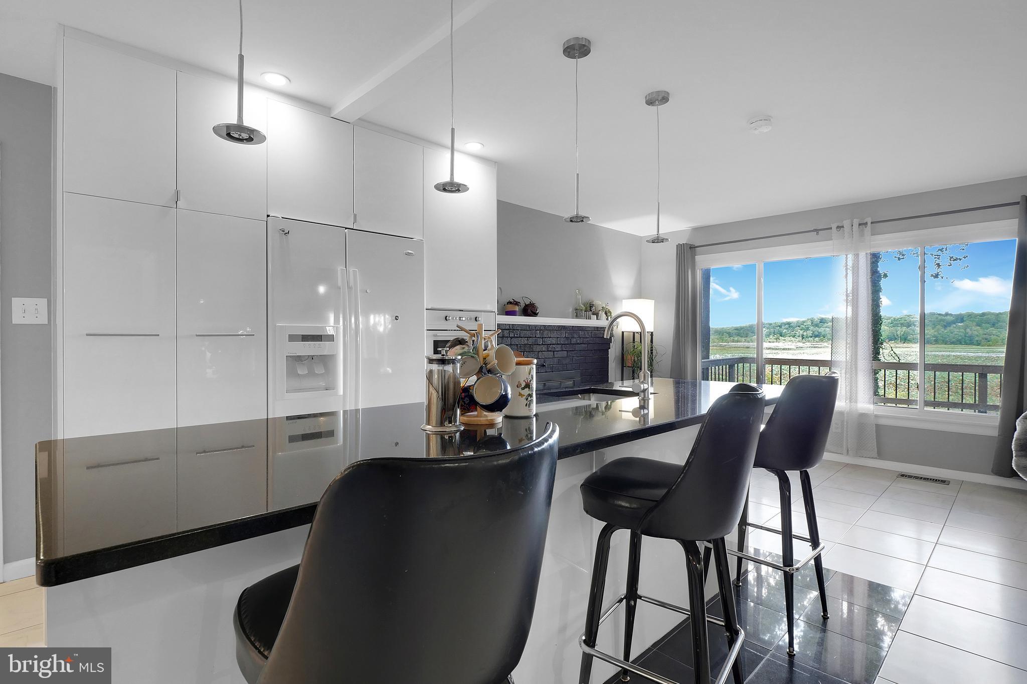 3223 Riverview Drive Triangle, VA 22172 - Photo 15 of 81 Large Kitchen Island