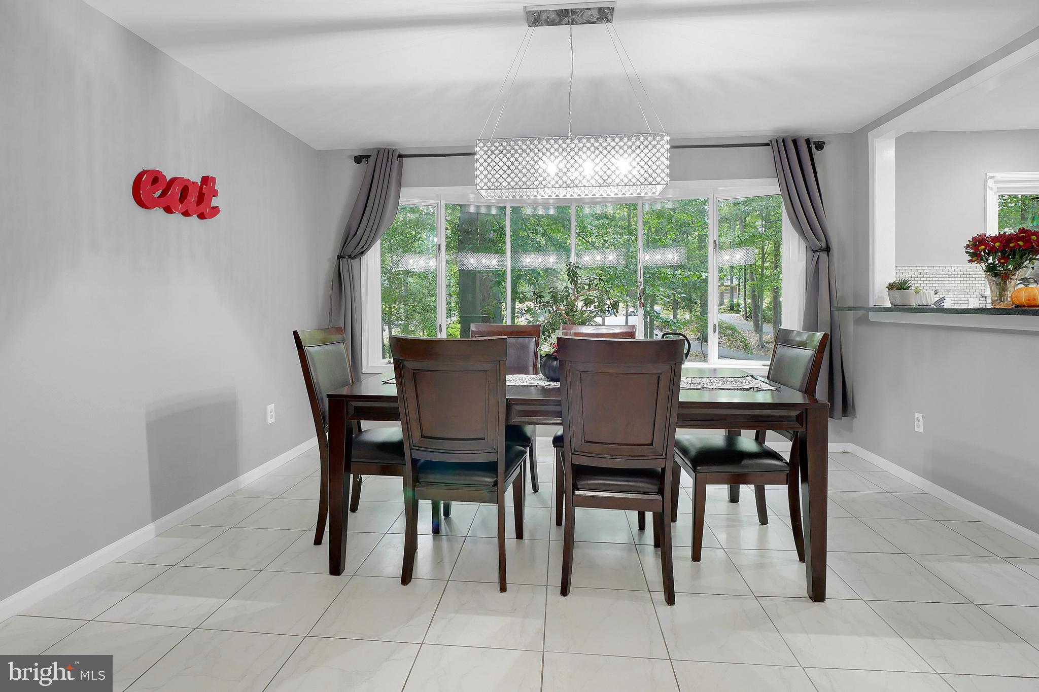 3223 Riverview Drive Triangle, VA 22172 - Photo 21 of 81 Light-filled Formal Dining Room