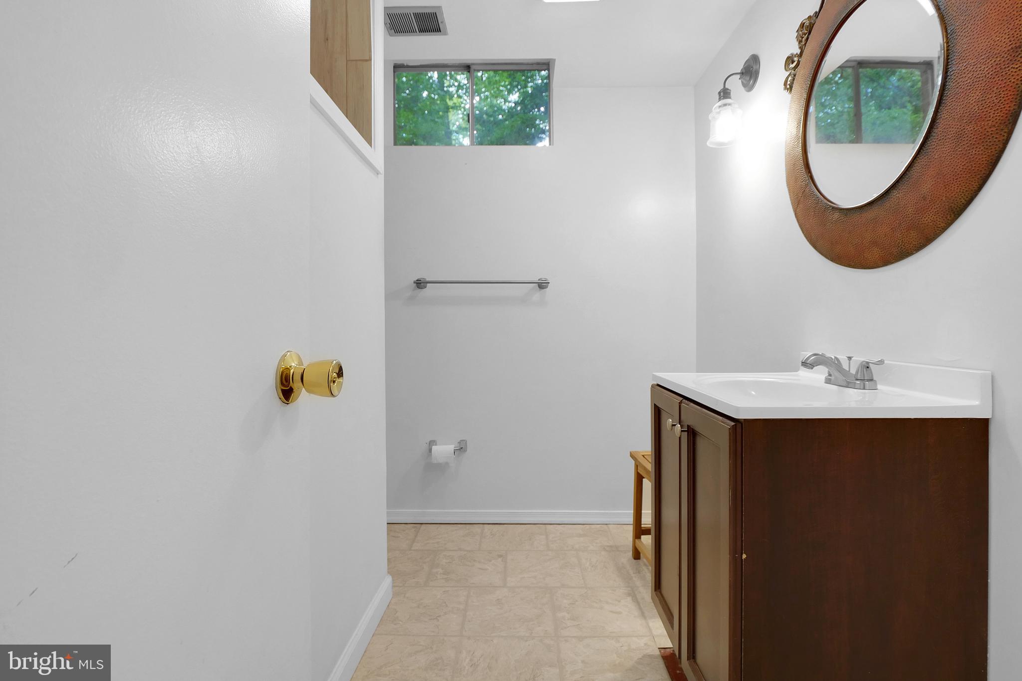 3223 Riverview Drive Triangle, VA 22172 - Photo 53 of 81 Lower Level Full Bath