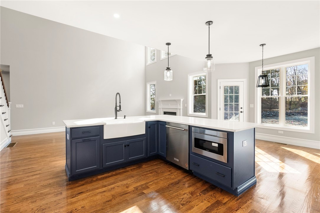 1108 Great Road Lincoln, RI 02865 - Photo 15 of 45