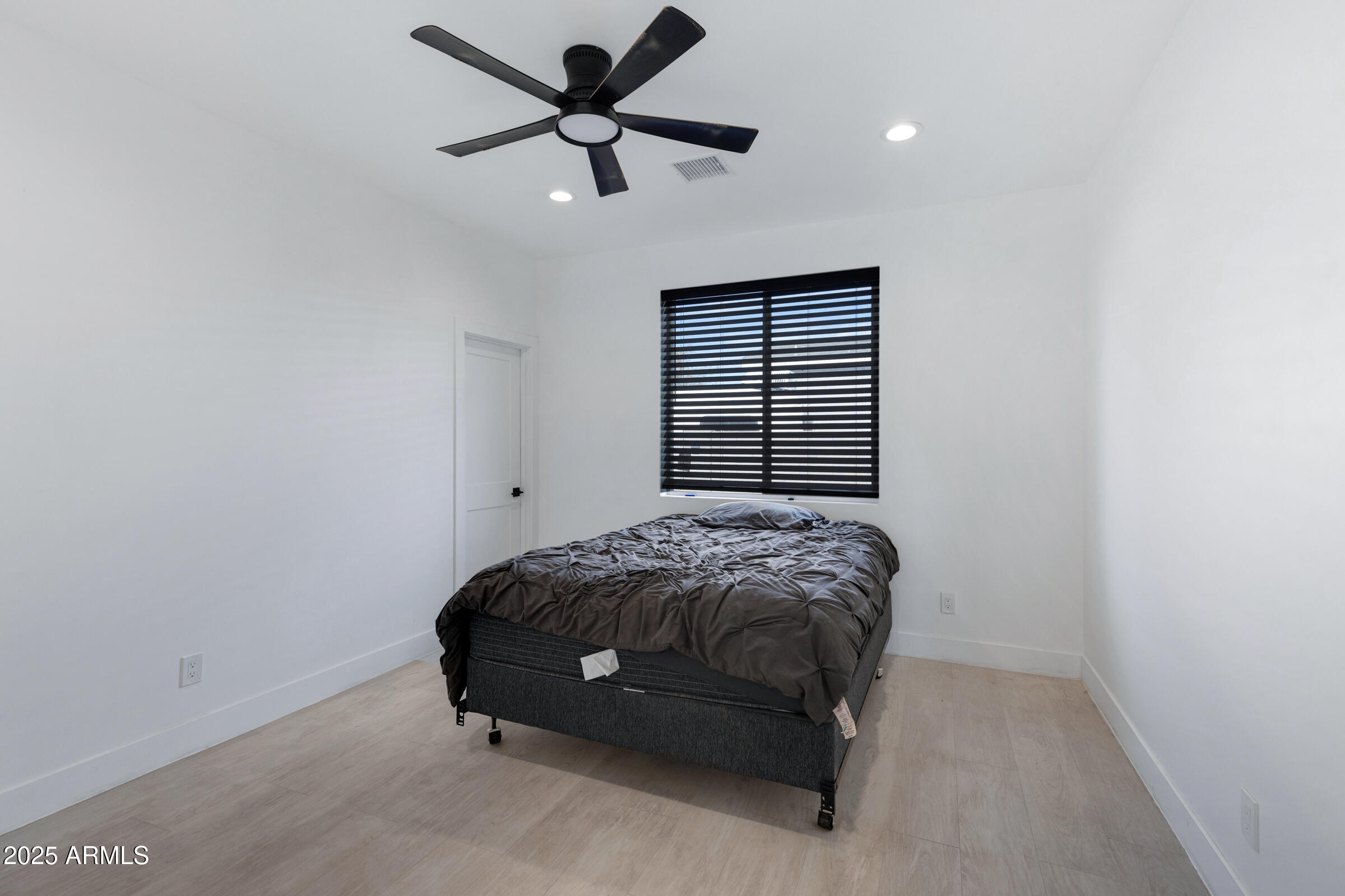 2250 South Descanso Road Apache Junction, AZ 85119 - Photo 15 of 27 2250 S Descanso Rd-15