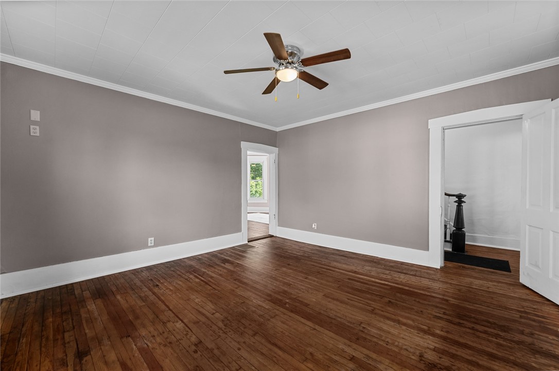 702 North Main Street Paris, IL 61944 - Photo 9 of 37