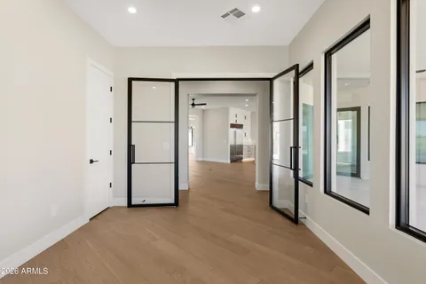 $1,599,000 | 544 East Amber Sun Drive, Phoenix, AZ 85085