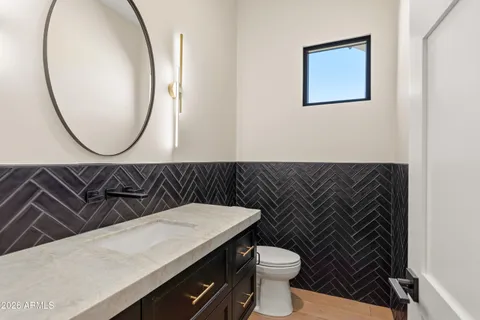 $1,599,000 | 544 East Amber Sun Drive, Phoenix, AZ 85085