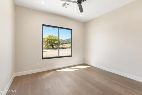 $1,599,000 | 544 East Amber Sun Drive, Phoenix, AZ 85085