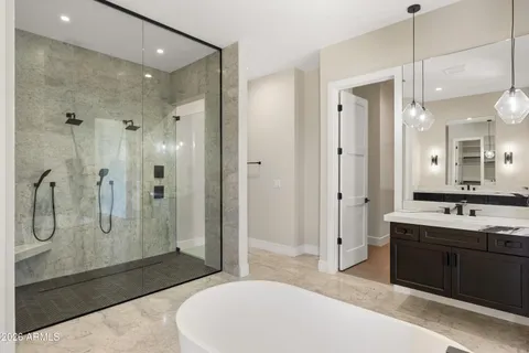 $1,599,000 | 544 East Amber Sun Drive, Phoenix, AZ 85085