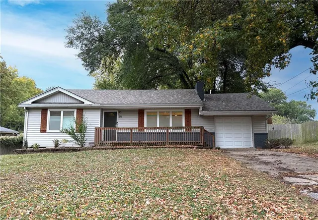 $230,000 | 315 Northeast Forest Avenue, Lee's Summit, MO 64063