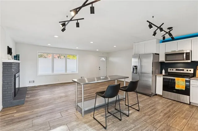 $230,000 | 315 Northeast Forest Avenue, Lee's Summit, MO 64063