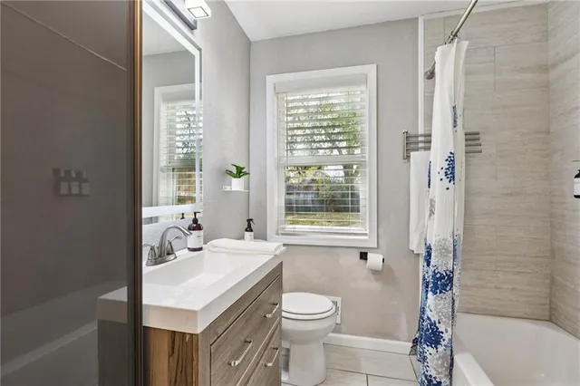 $230,000 | 315 Northeast Forest Avenue, Lee's Summit, MO 64063