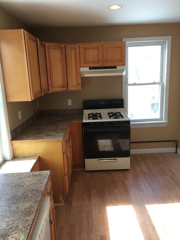 86 Hanover Street Fall River, MA 02720 - Photo 13 of 30 Gallery Image 13