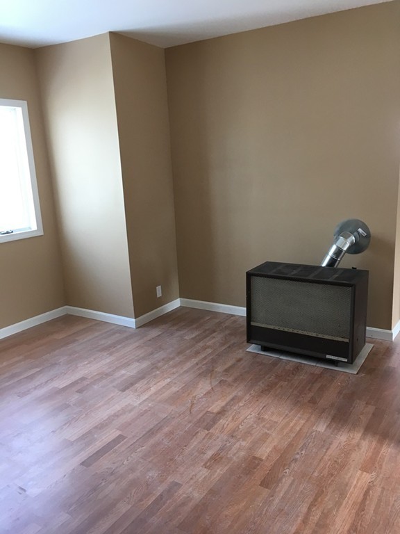 86 Hanover Street Fall River, MA 02720 - Photo 8 of 30 Gallery Image 8