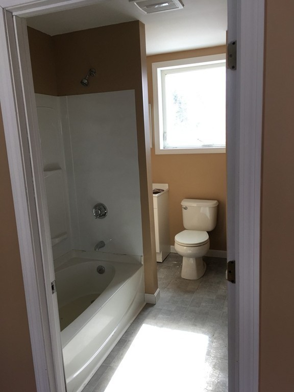 86 Hanover Street Fall River, MA 02720 - Photo 10 of 30 Gallery Image 10