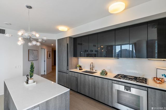 $1,900,000 | 338 Main Street, Unit 21E, San Francisco, CA 94105