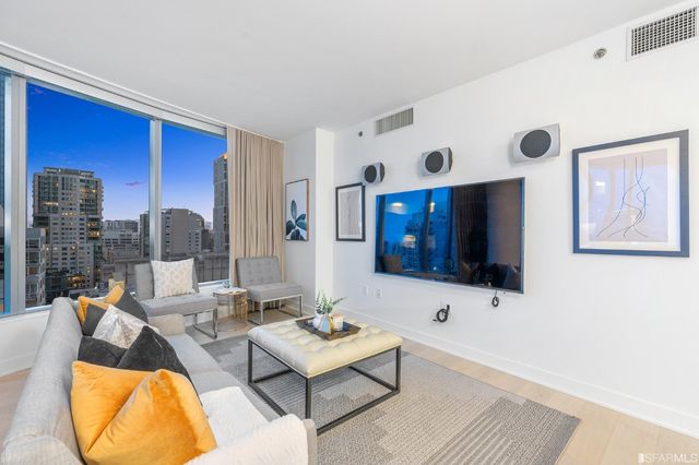 $1,900,000 | 338 Main Street, Unit 21E, San Francisco, CA 94105