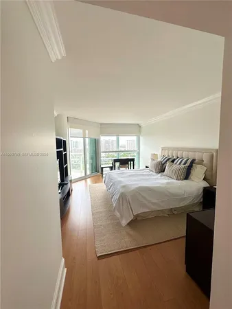 $5,700 | 16500 Collins Avenue, Unit 1453, Sunny Isles Beach, FL 33160