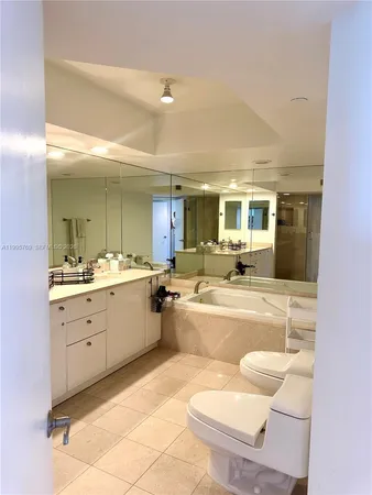 $5,700 | 16500 Collins Avenue, Unit 1453, Sunny Isles Beach, FL 33160