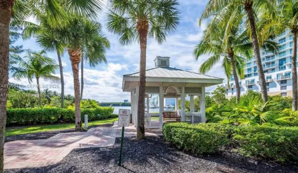 $5,700 | 16500 Collins Avenue, Unit 1453, Sunny Isles Beach, FL 33160