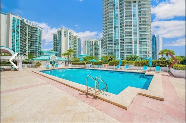 $5,700 | 16500 Collins Avenue, Unit 1453, Sunny Isles Beach, FL 33160