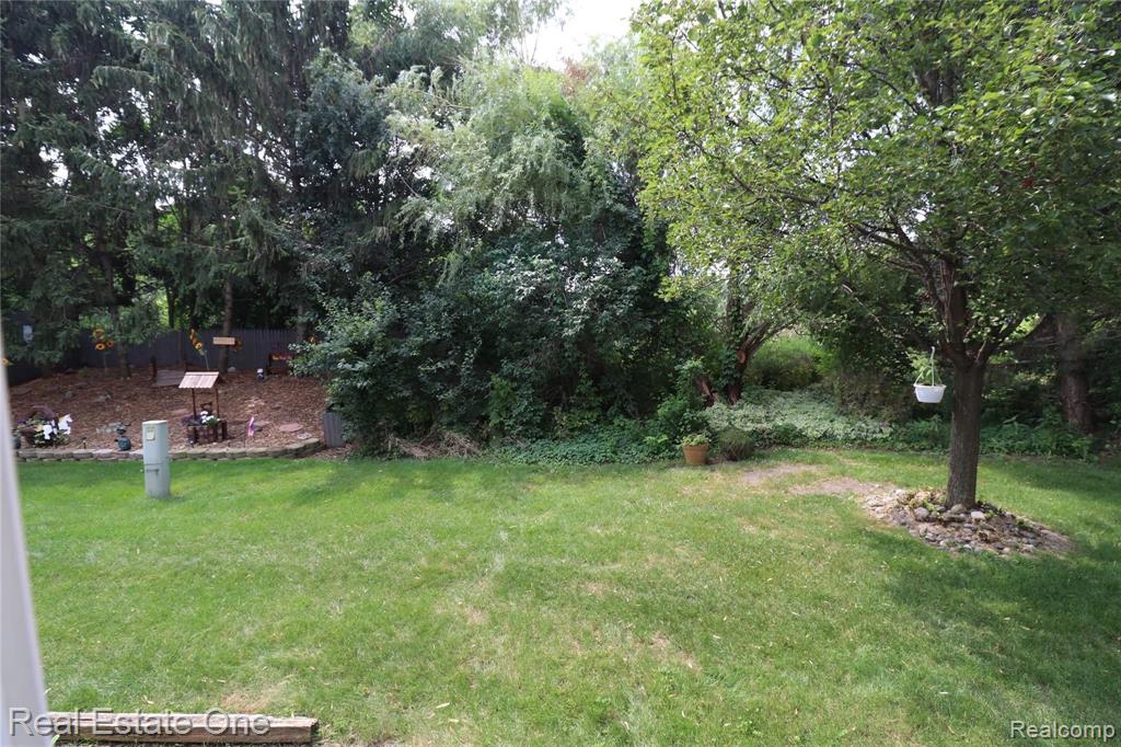 21947 Quail Ridge Drive, Unit 2 Riverview, MI 48193 - Photo 49 of 49