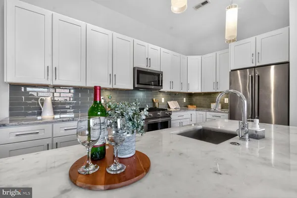$699,000 | 4012 Edmunds Street Northwest, Unit 6, Washington, DC 20007