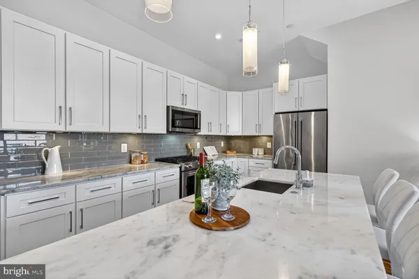 $699,000 | 4012 Edmunds Street Northwest, Unit 6, Washington, DC 20007