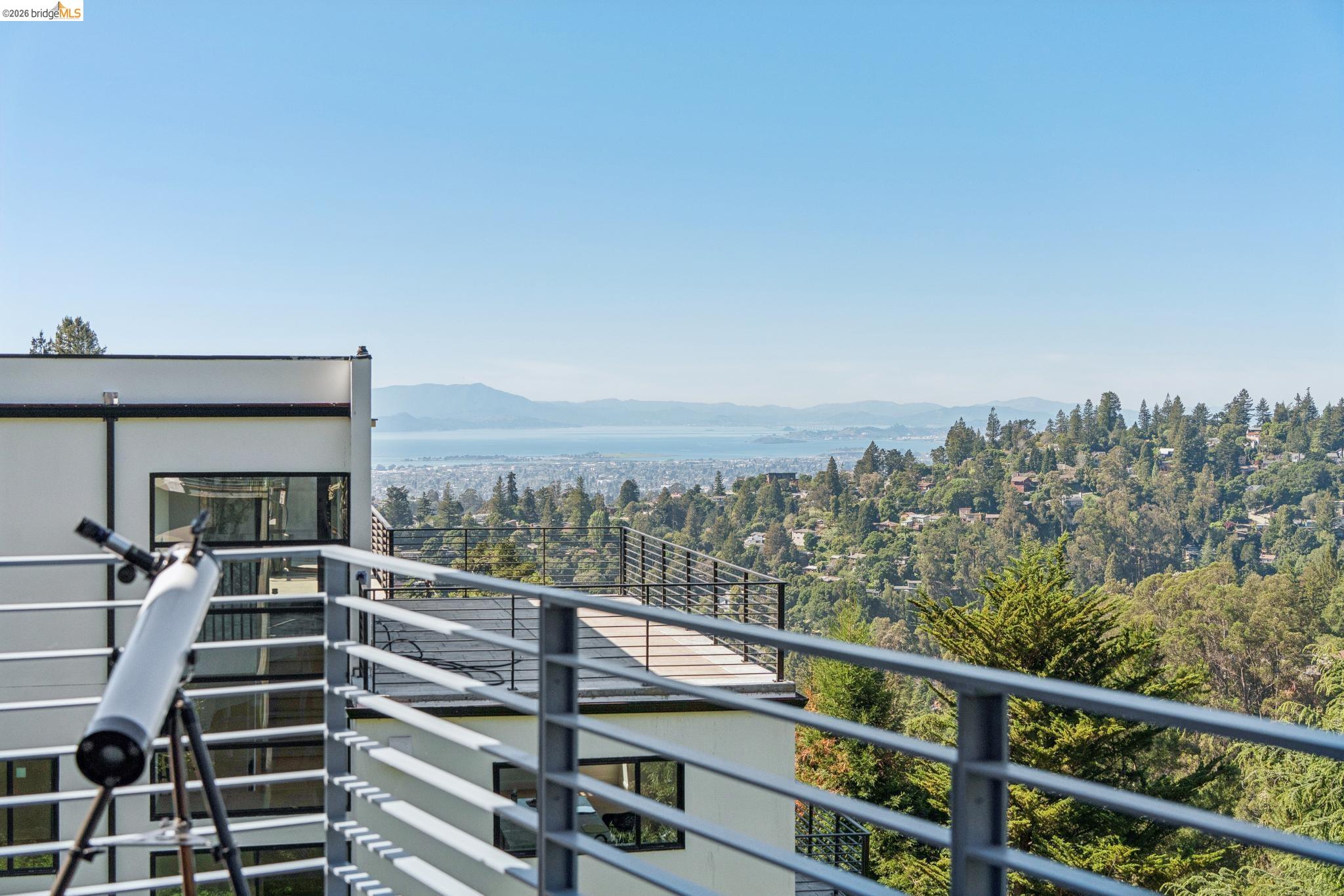 6733 Snake Road Oakland, CA 94611 - Photo 42 of 57