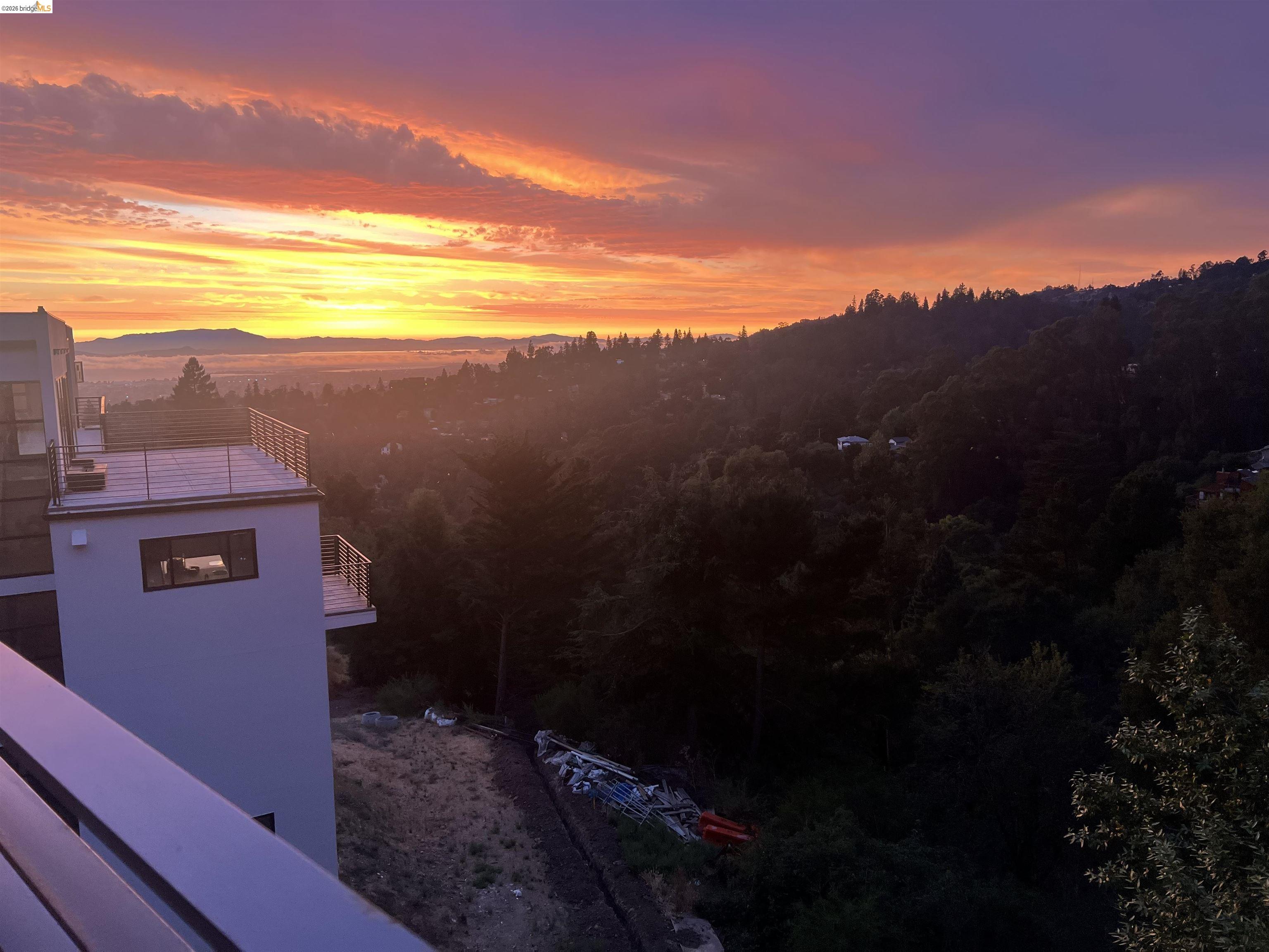 6733 Snake Road Oakland, CA 94611 - Photo 47 of 57