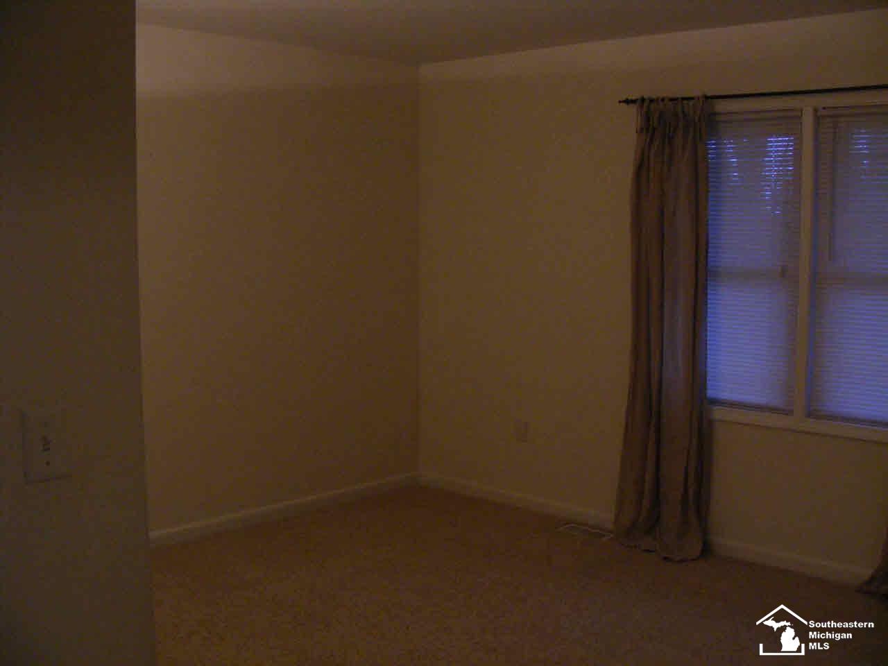 12386 West Dunbar Road Dundee, MI 48131 - Photo 10 of 21 main floor bedroom 1