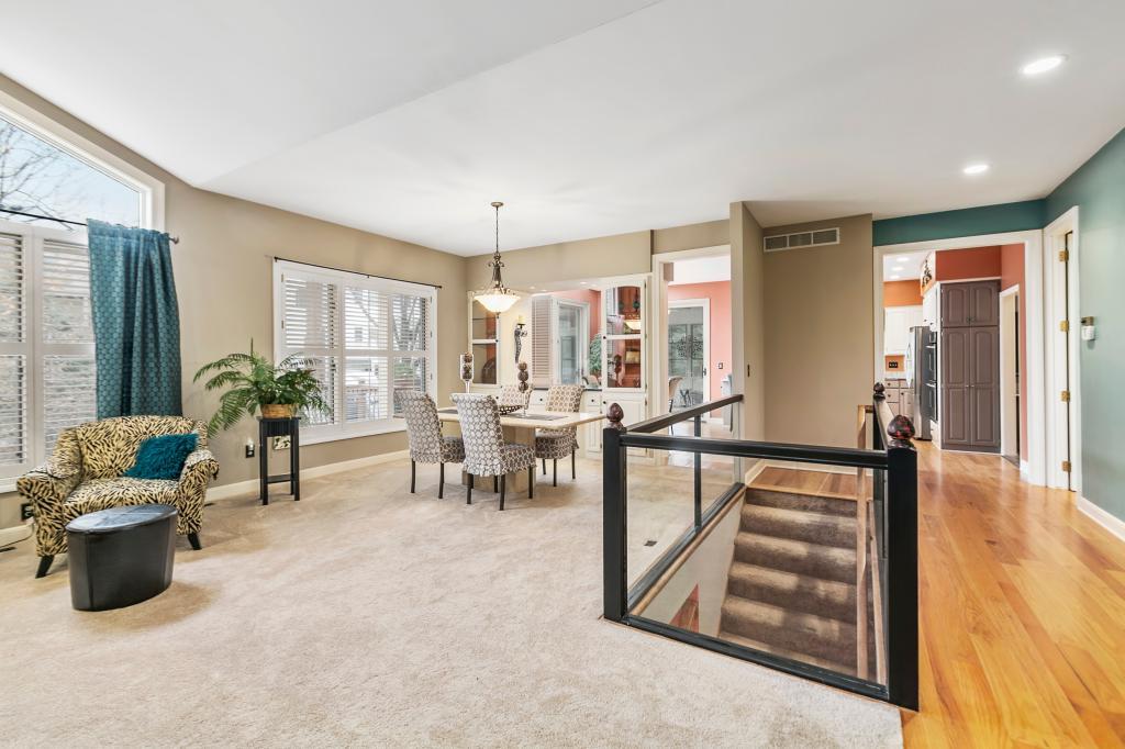 10396 Bluff Road Eden Prairie, MN 55347 - Photo 12 of 66 Gallery Image 12