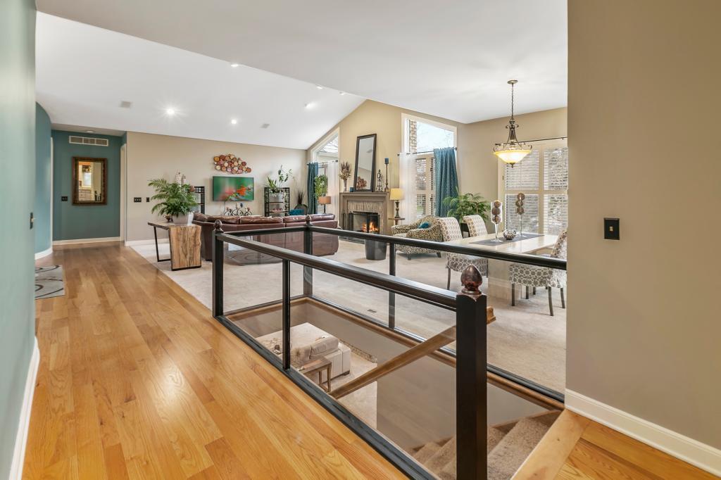 10396 Bluff Road Eden Prairie, MN 55347 - Photo 15 of 66 Gallery Image 15