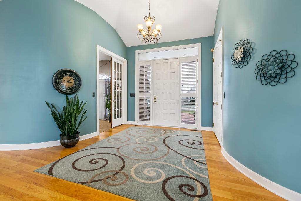 10396 Bluff Road Eden Prairie, MN 55347 - Photo 3 of 66 Gallery Image 3