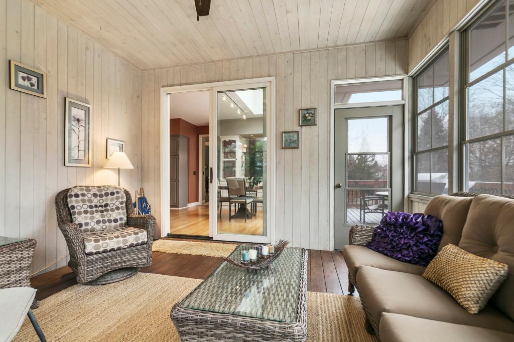 10396 Bluff Road Eden Prairie, MN 55347 - Photo 22 of 66 Gallery Image 22
