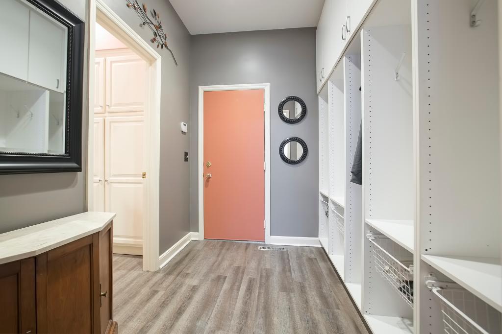 10396 Bluff Road Eden Prairie, MN 55347 - Photo 24 of 66 Gallery Image 24
