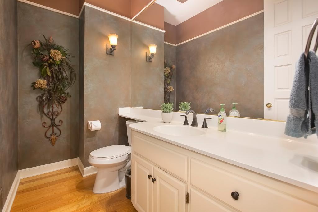 10396 Bluff Road Eden Prairie, MN 55347 - Photo 26 of 66 Gallery Image 26