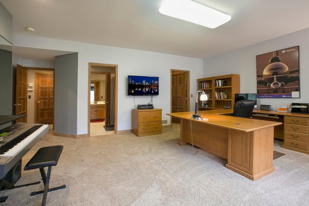 10396 Bluff Road Eden Prairie, MN 55347 - Photo 53 of 66 Gallery Image 53