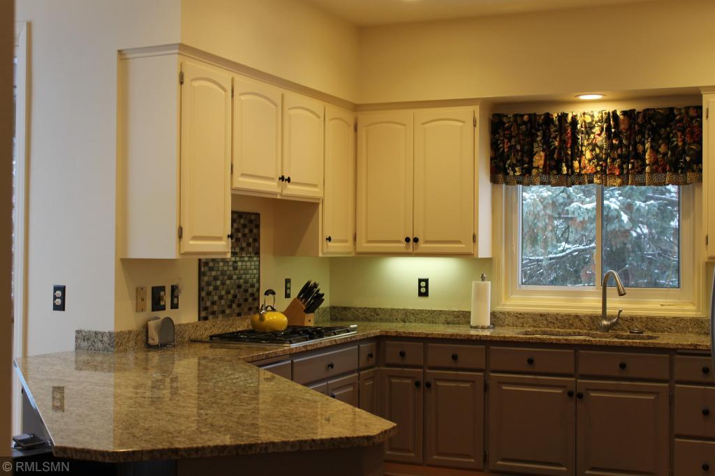 10396 Bluff Road Eden Prairie, MN 55347 - Photo 60 of 66 Gallery Image 60
