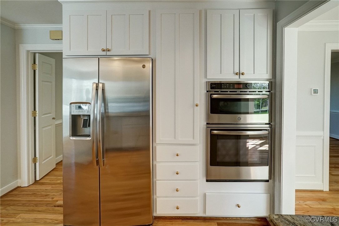 13401 Glendower Road Midlothian, VA 23113 - Photo 16 of 41 The well-equipped Kitchen has an abundance of cabi