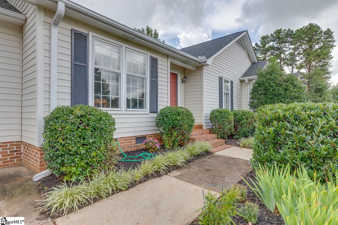 1040 Devenger Road Greer, SC 29650 - Photo 2 of 28 Gallery Image 2
