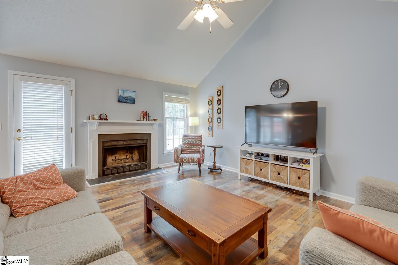 1040 Devenger Road Greer, SC 29650 - Photo 7 of 28 Gallery Image 7