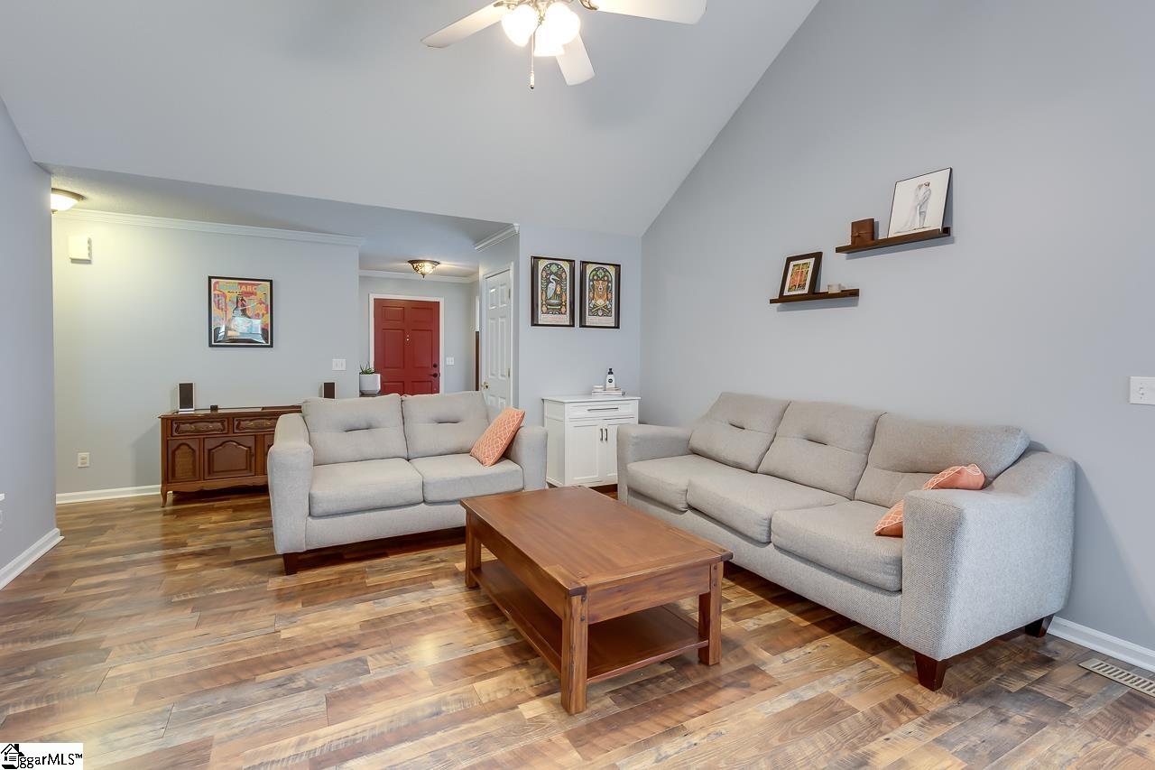 1040 Devenger Road Greer, SC 29650 - Photo 8 of 28 Gallery Image 8
