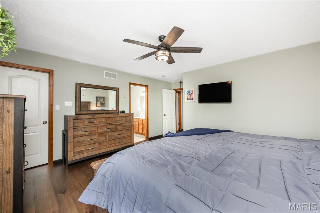 310 Coventry Way Highland, IL 62249 - Photo 19 of 29