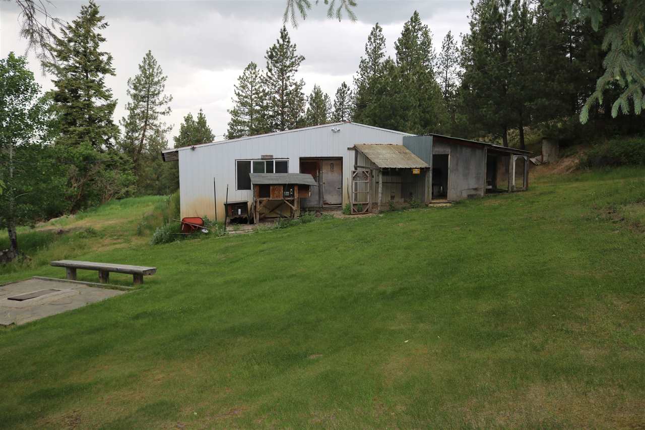 31412 North Hardesty Road Chattaroy, WA 99003 - Photo 5 of 16