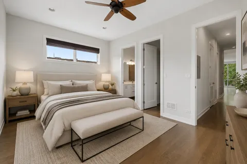 $559,900 | 2733 West Hirsch Street, Unit 3W, Chicago, IL 60622