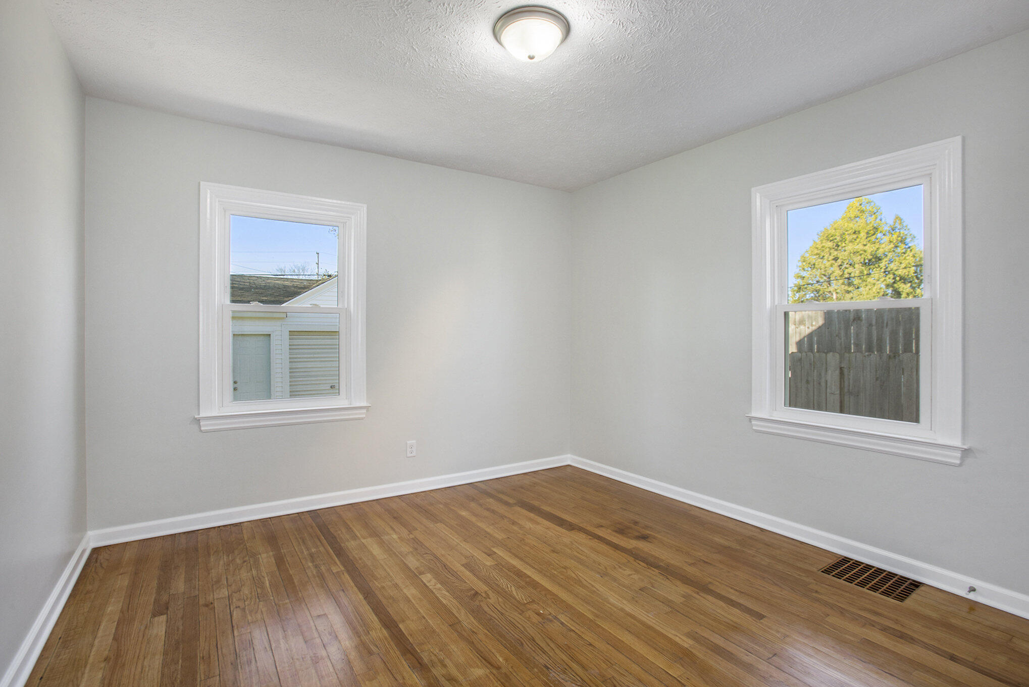 1550 Rathbone Street Southwest Wyoming, MI 49509 - Photo 13 of 30 014_rathbone_19