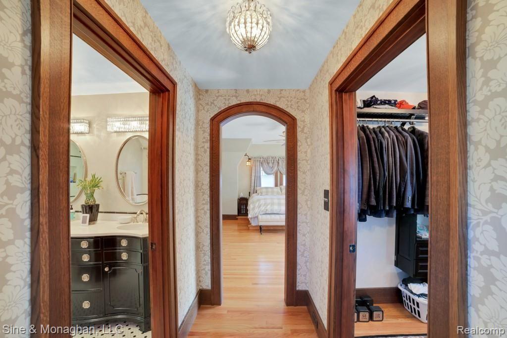 671 Washington Road Grosse Pointe, MI 48230 - Photo 35 of 62 037-hometown-visuals-2020_671-washington-gp.jpg-SMALL