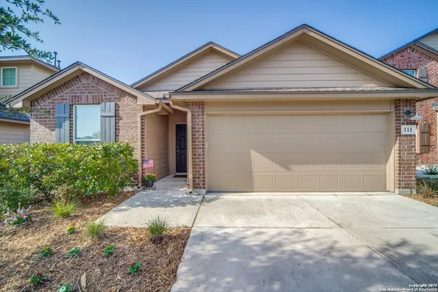 $2,100 | 111 Lina Lane, Boerne, TX 78015