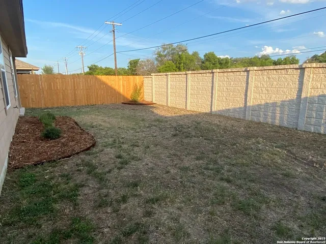 $2,100 | 111 Lina Lane, Boerne, TX 78015