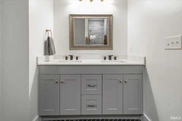 $339,900 | 889 South Huntsville Road, Winchester, IN 47394