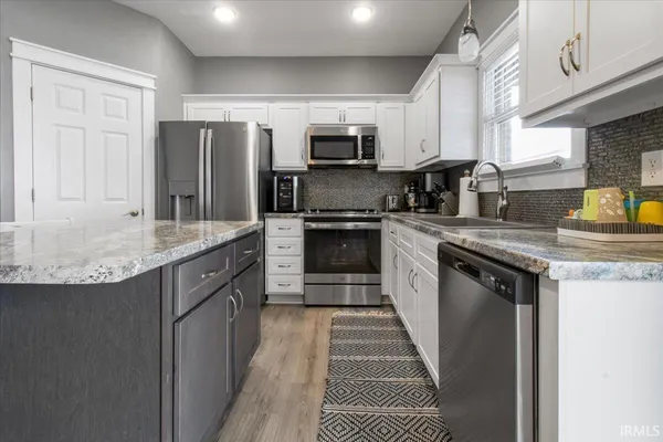 $334,900 | 889 South Huntsville Road, Winchester, IN 47394